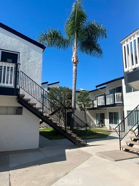 Building Photo - 17692 Cameron Lane