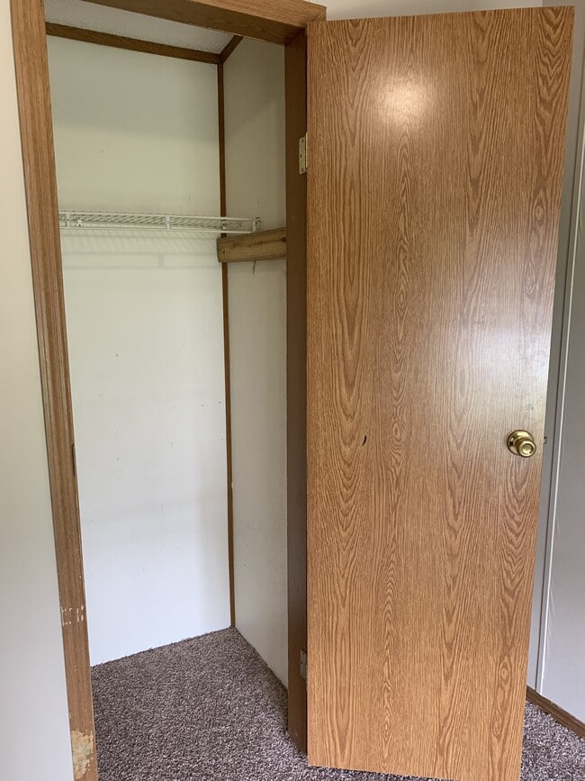 Building Photo - 122 Zackary St