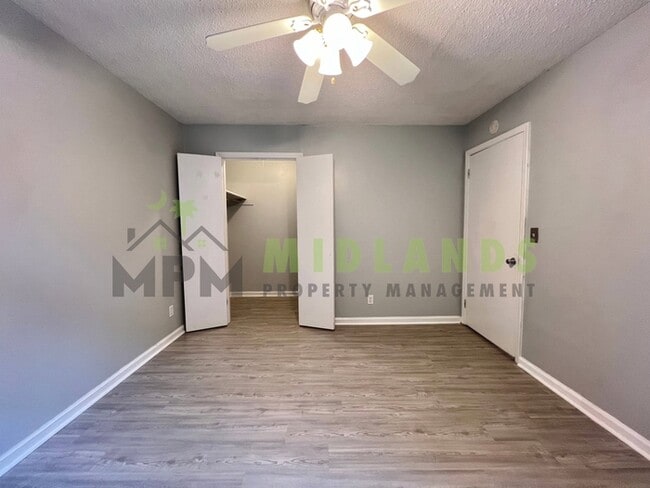 Building Photo - 623 Henderson St