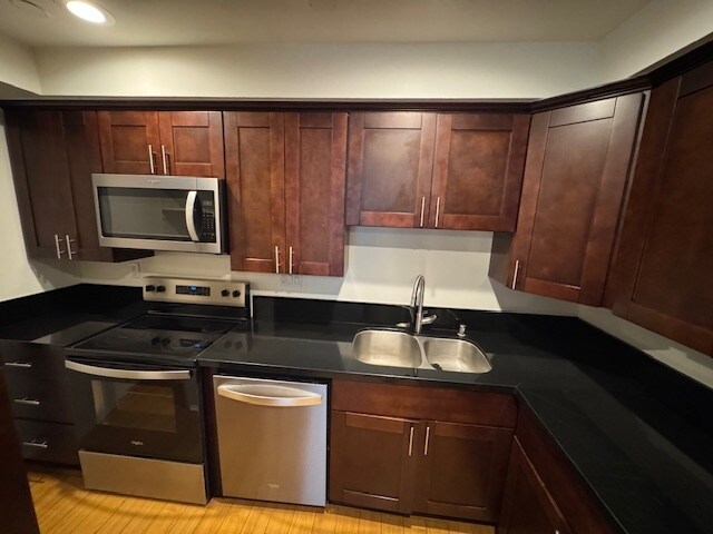 Kitchen #3 - 11035 Kittridge St