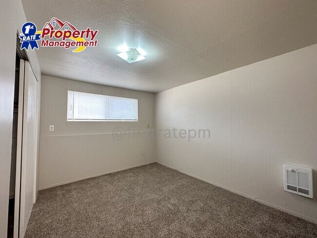 Building Photo - 1625 S Taggart St