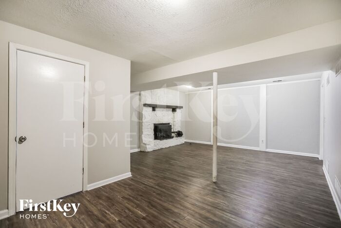 Building Photo - 515 NE 98th Terrace