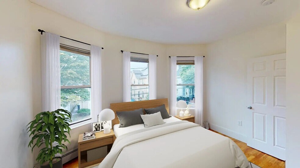 Building Photo - 21 Rossmore St