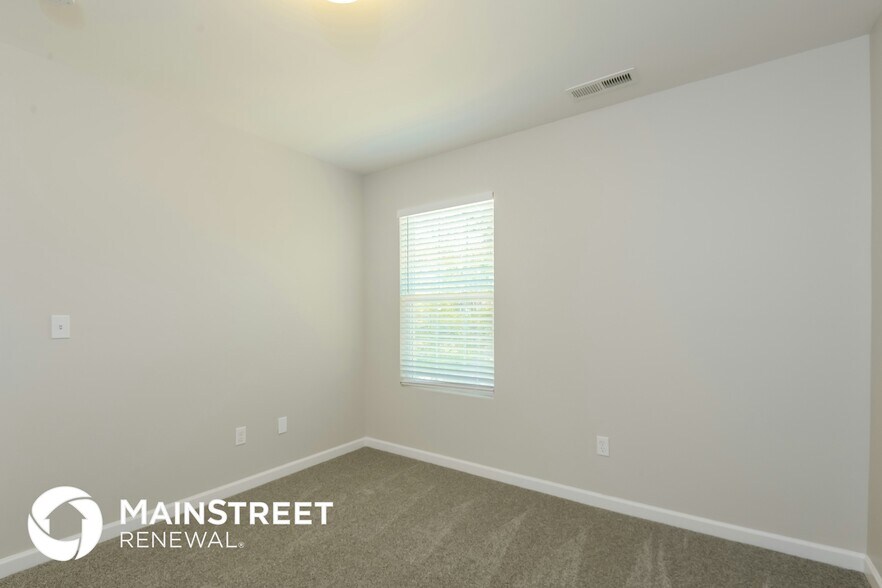 Building Photo - 3377 Tinley Park Dr