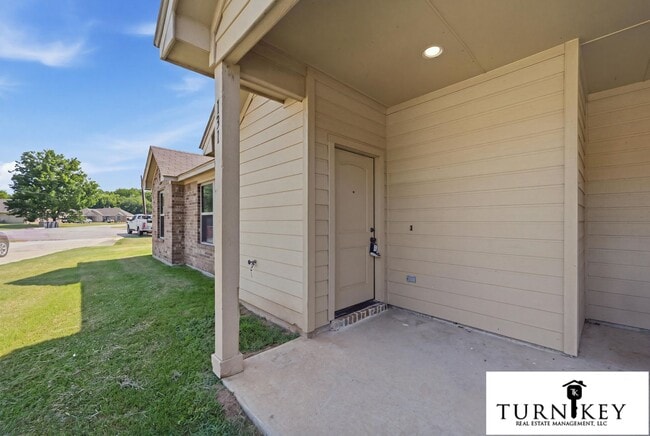 Building Photo - 131 Sunburst Ct