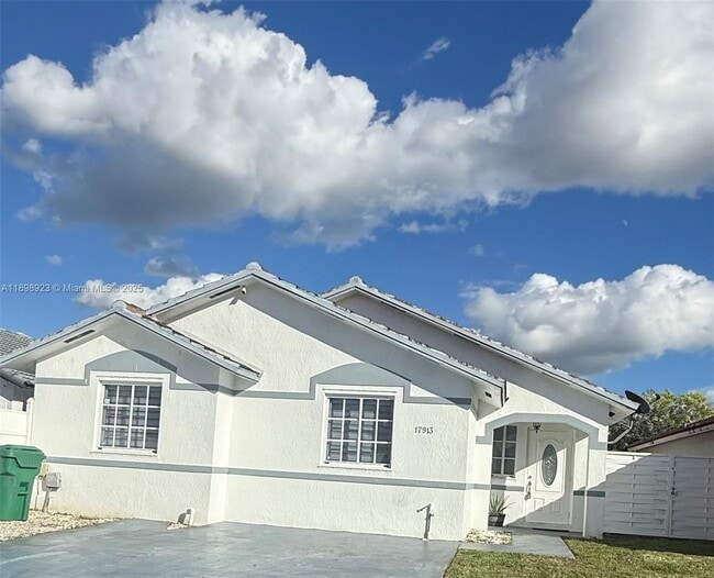 Primary Photo - 17913 SW 145th Ave