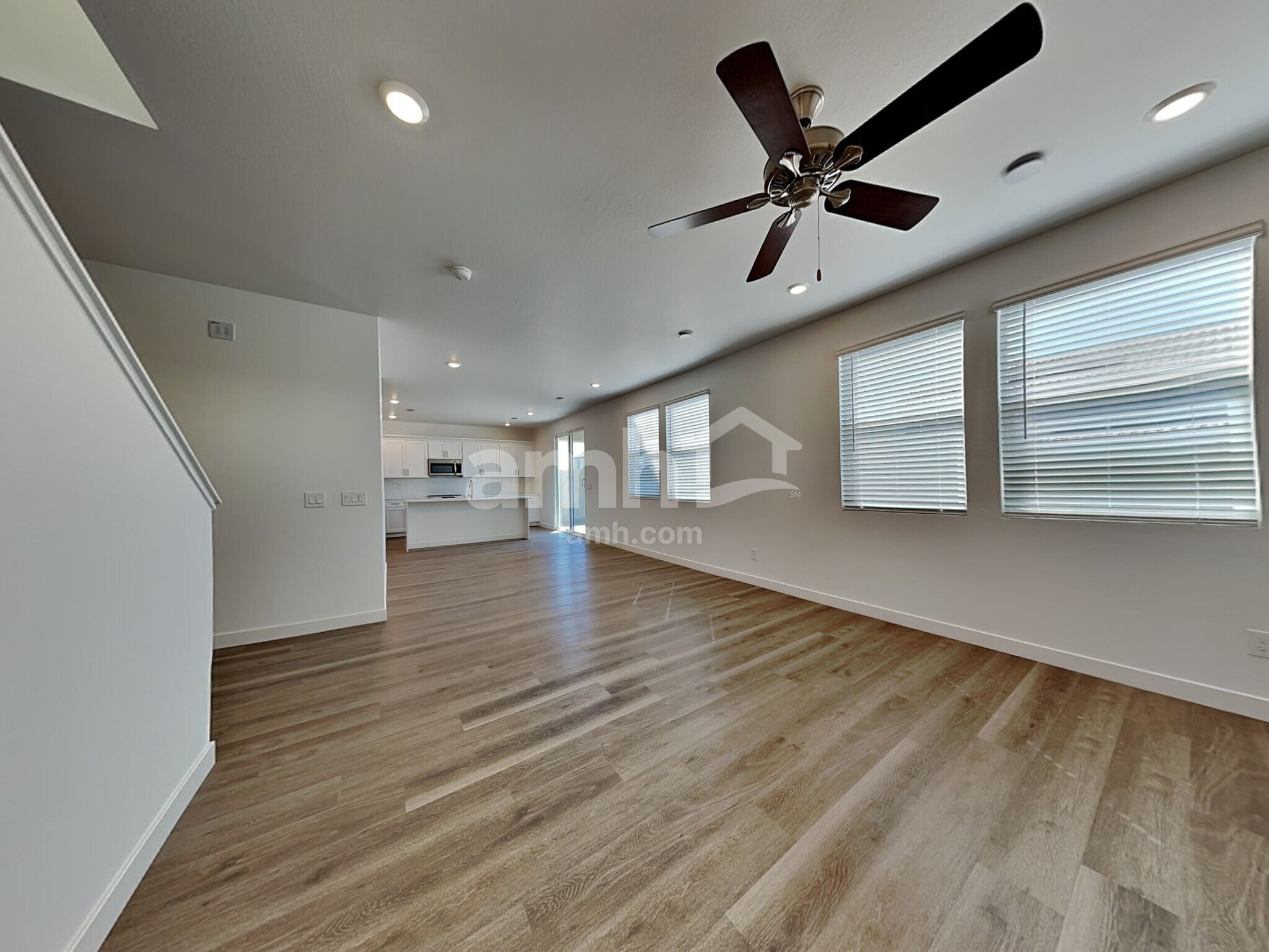 Building Photo - 20177 W Thomas Rd