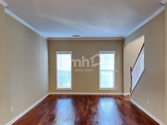 Building Photo - 1990 Turtle Creek Way