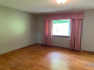 Building Photo - 703 Moccasin Bend Rd