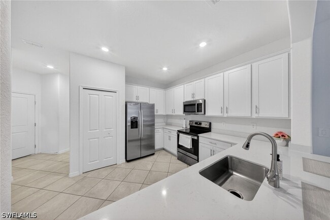 Building Photo - 2196 Dragonfruit Wy