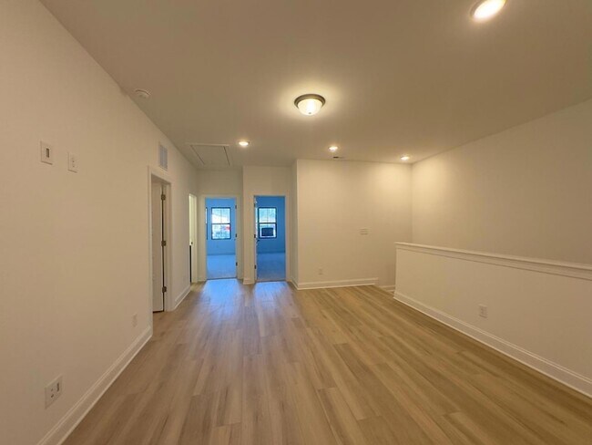 Building Photo - 2126 Maggie Vly Dr