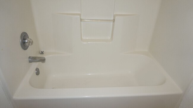 Building Photo - 4600 Greyhound Dr