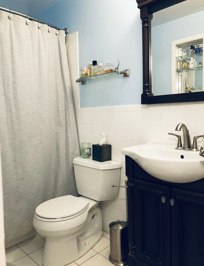 Bathroom - 122 Sterling Ave