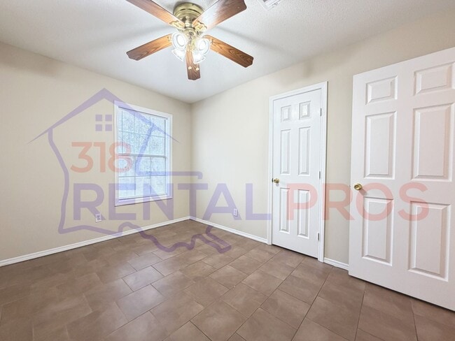 Building Photo - 3 Bed, 2 Bath Home in Ruston!