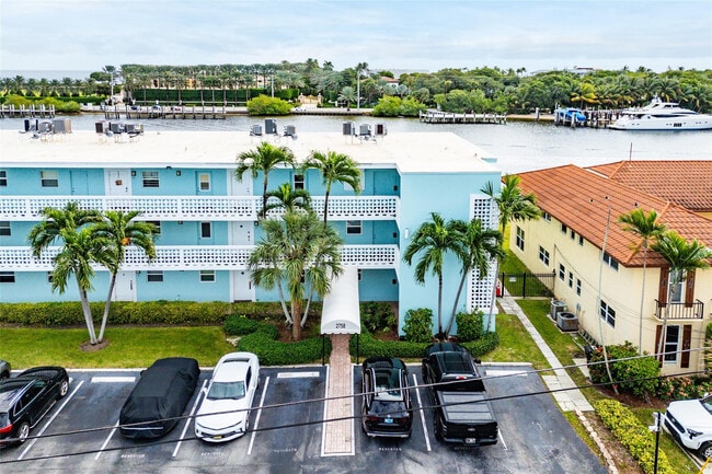 Building Photo - 2758 NE 30th Ave