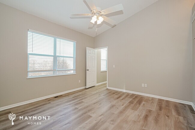 Building Photo - 1497 Westbrook Dr