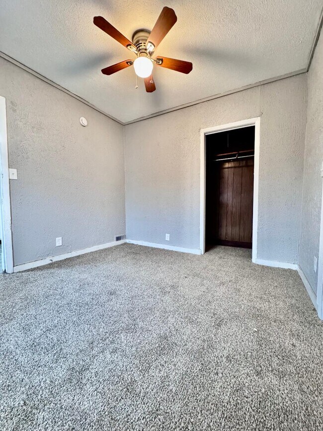 Building Photo - 114 Huetter Ave