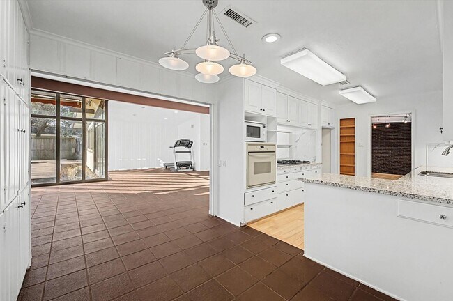 Building Photo - 9107 Timberside Dr