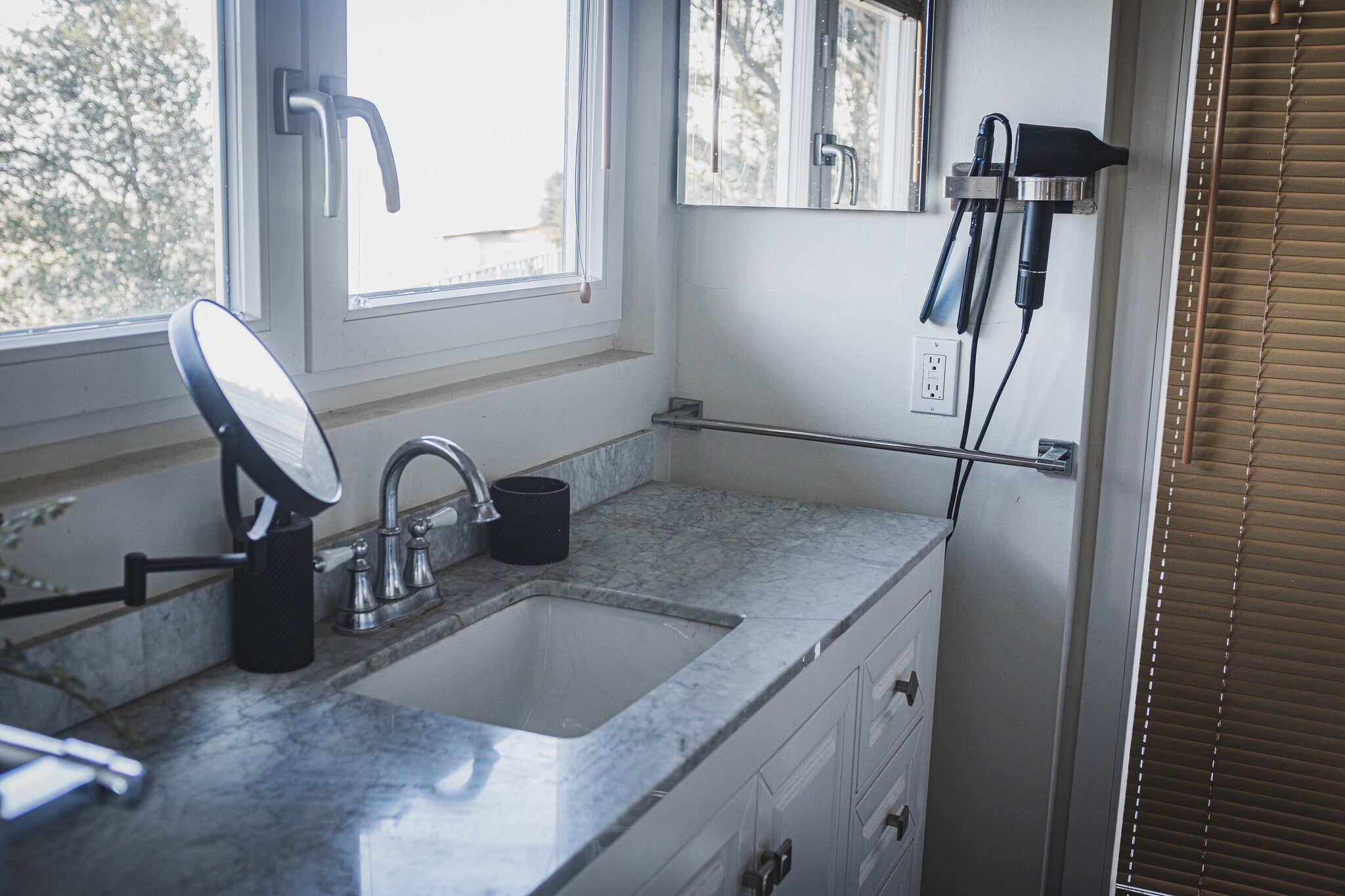 Building Photo - 2050 Cyprean Dr