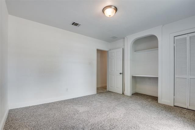 Building Photo - 568 W Hammond St