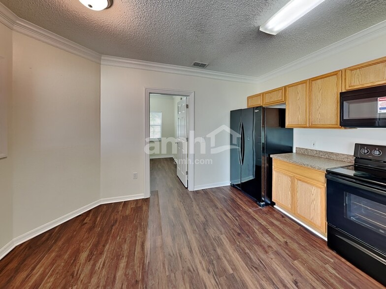 Building Photo - 306 Chiquita Ct