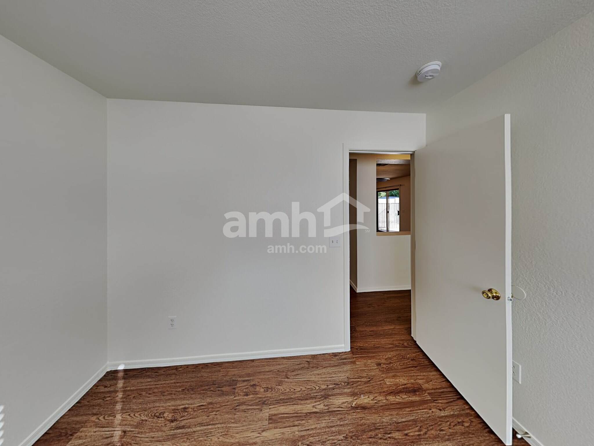 Building Photo - 1133 S 111th Cir