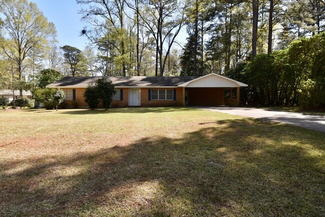 Building Photo - 3 Bedroom 2 Bath Home in Ruston