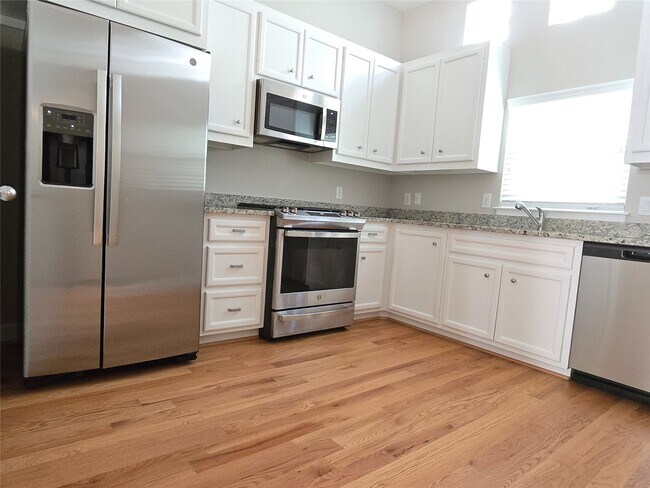 Building Photo - 8705 Bryam St