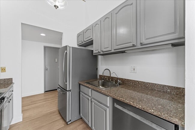 Building Photo - 1 Appian Way