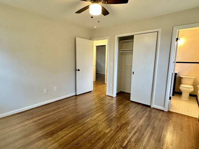 Building Photo - 231 Hillwood Ln