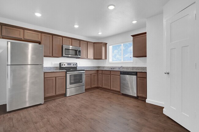 Building Photo - 21155 Gosling Rd