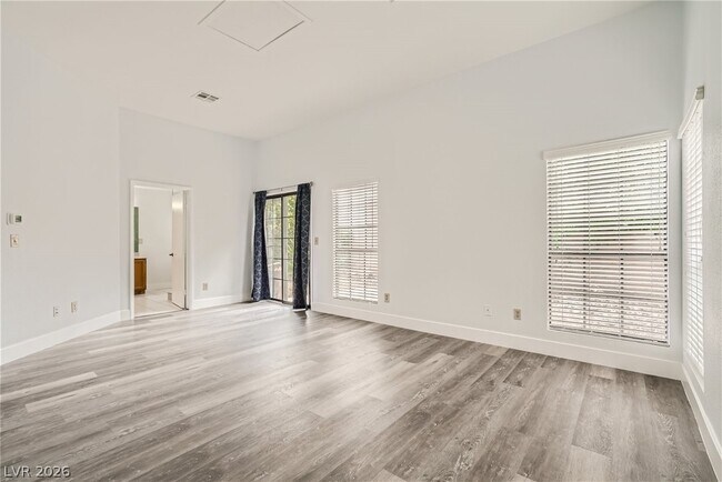 Building Photo - 4844 Maryvale Dr