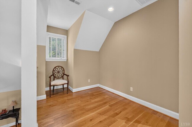 Building Photo - 237 Golf Course Trail