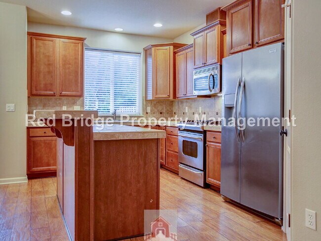 Building Photo - 14286 Russ Wilcox Way
