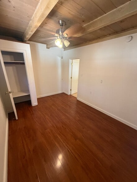 Building Photo - 2975 Sacramento Ave