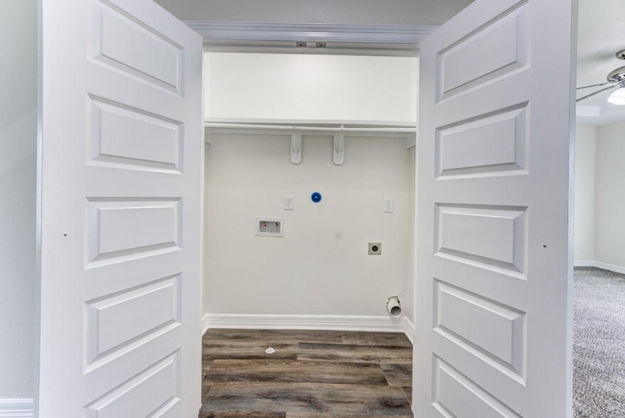 Building Photo - 410 N 4th St