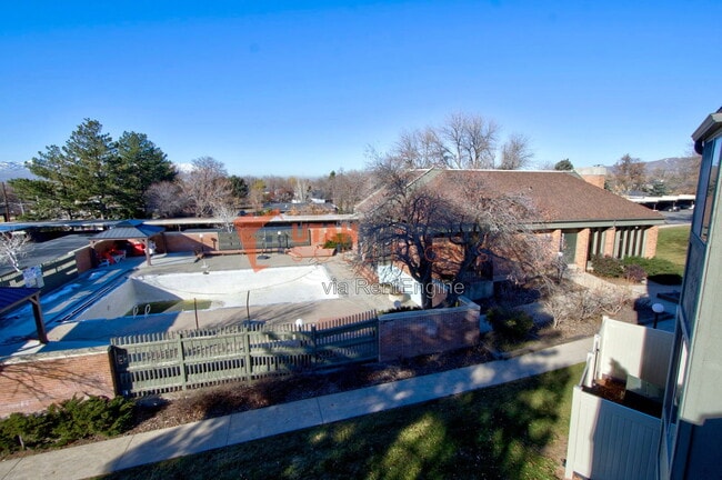 Building Photo - 1180 S Foothill Dr