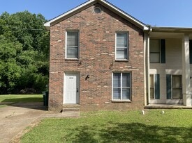 Building Photo - 2000 N Royal St