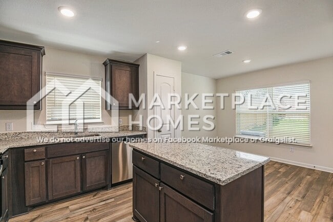 Building Photo - 10840 Gray Mare Dr