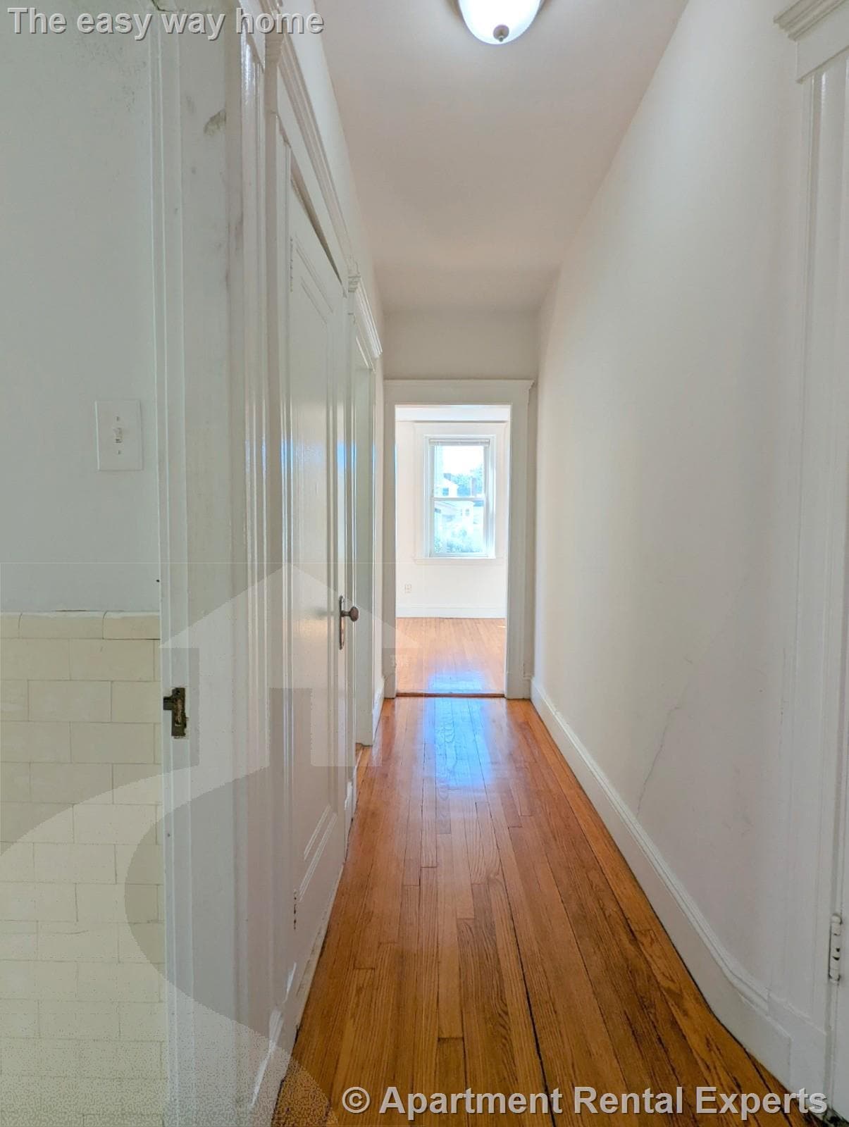 Building Photo - 170 Maple St