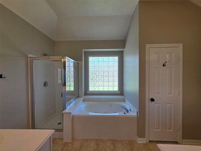 Building Photo - 536 Mannington Ln