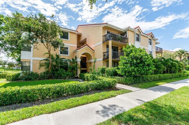 Building Photo - 5721 Riverside Dr
