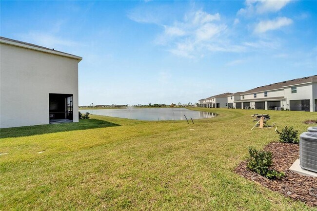 Building Photo - 17637 Crescent Moon Lp