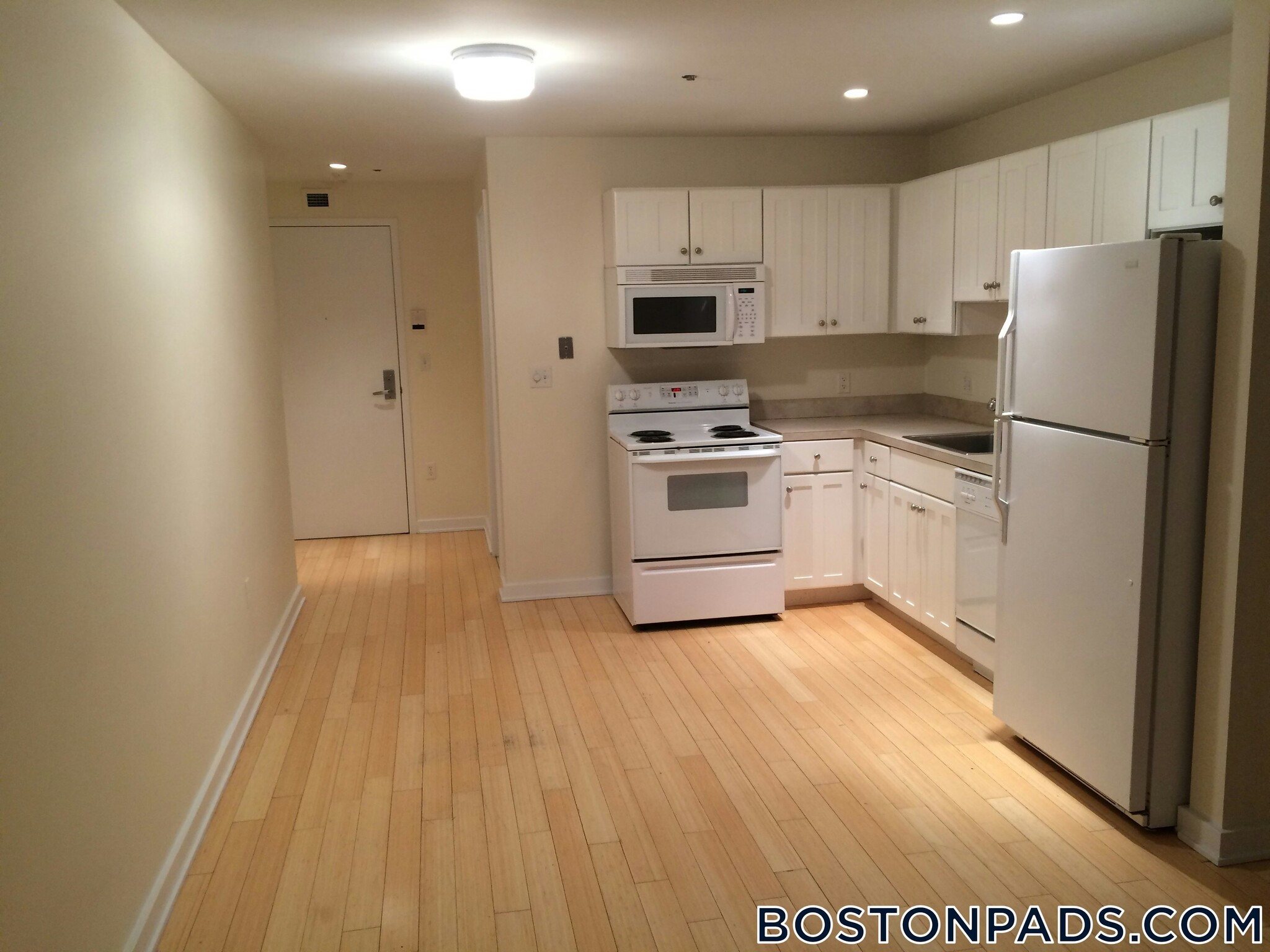 Building Photo - 40 Boylston St