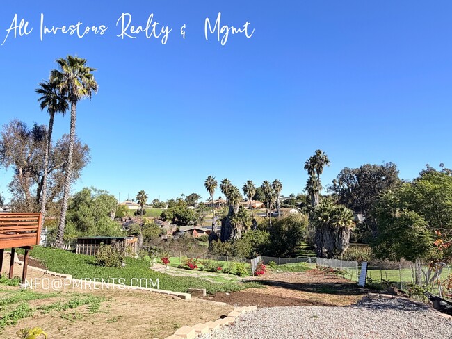 Building Photo - 420 Hutchison St