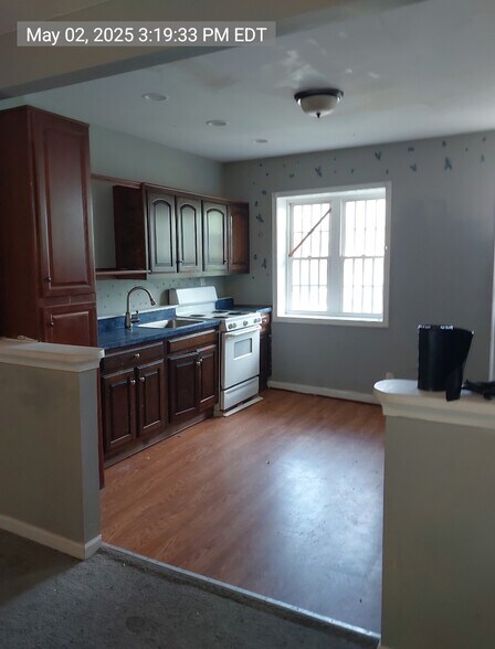 Building Photo - 2331 Sidney Ave