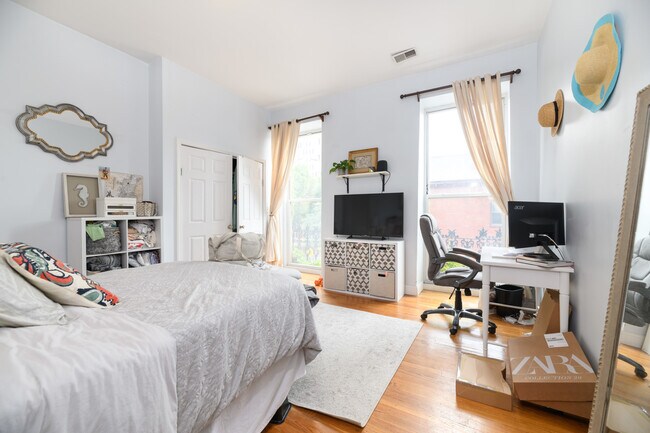 Building Photo - 57 Otis St