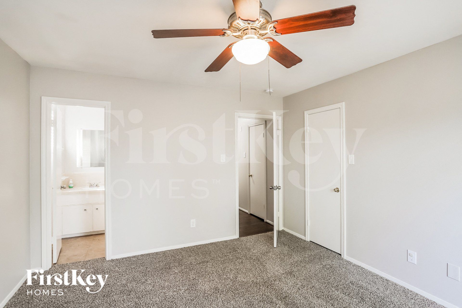 Building Photo - 13914 Duncannon Dr