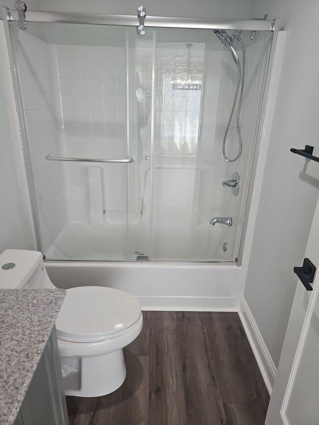 Building Photo - Custom 4 bedroom 3 bath in Hidden Valley Lake