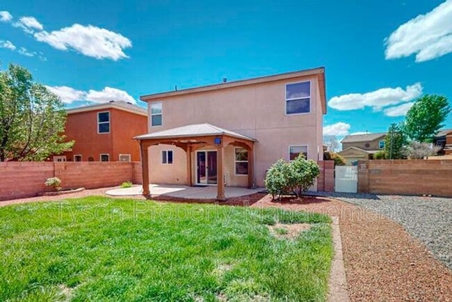Building Photo - 10228 Nacimiento St NW